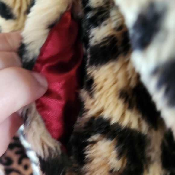 Girls Faux Fur Animal print coat SMALL - Picture 6 of 7